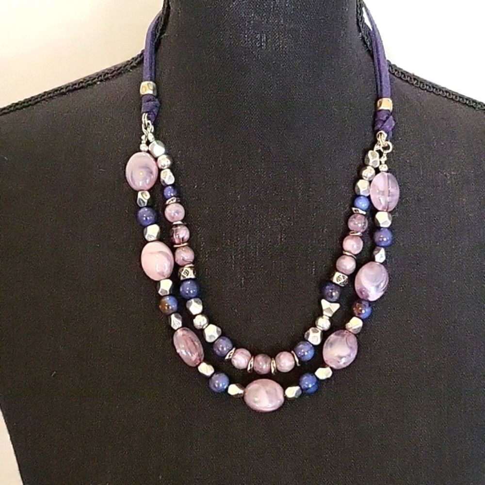 Simply beautiful double row necklace in purple hues
